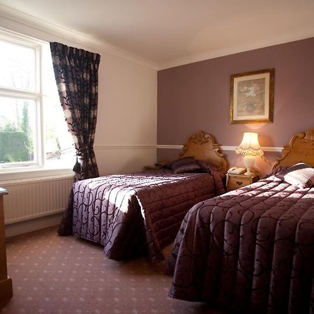 Fines Bayliwick Hotel Bracknell Ngoại thất bức ảnh