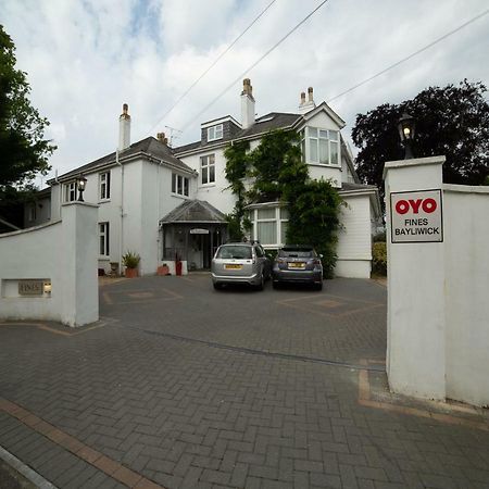 Fines Bayliwick Hotel Bracknell Ngoại thất bức ảnh