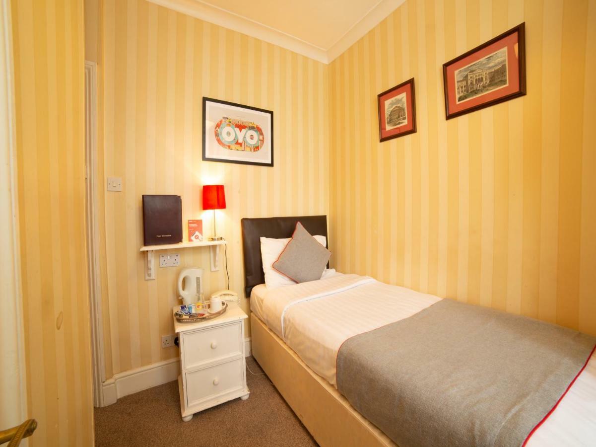 Fines Bayliwick Hotel Bracknell Ngoại thất bức ảnh